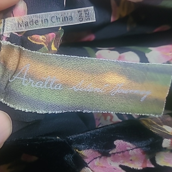 ARATTA Holiday Garden Velvet Black & Floral Kimono with Fringe. OS NWT MSRP $222 - Picture 5 of 11